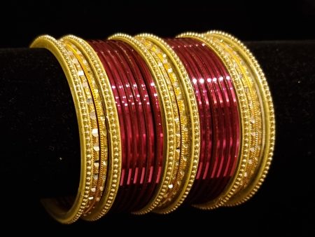 (2.6) Beautiful deep purple and golden brass non-percious metal bangles set For Sale