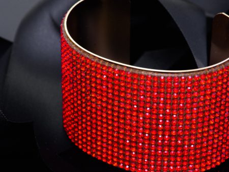 HOLIDAY RED STATEMENT CUFF Supply