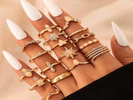 ( 17 pcs ) Rhinestone Decor Rings Sale